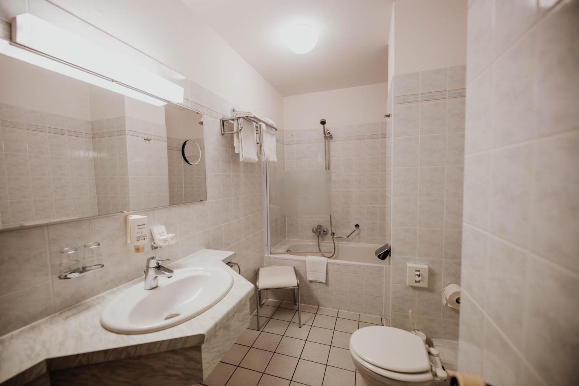 Sonnenhotel Hoher Hahn Schwarzenberg  Ngoại thất bức ảnh
