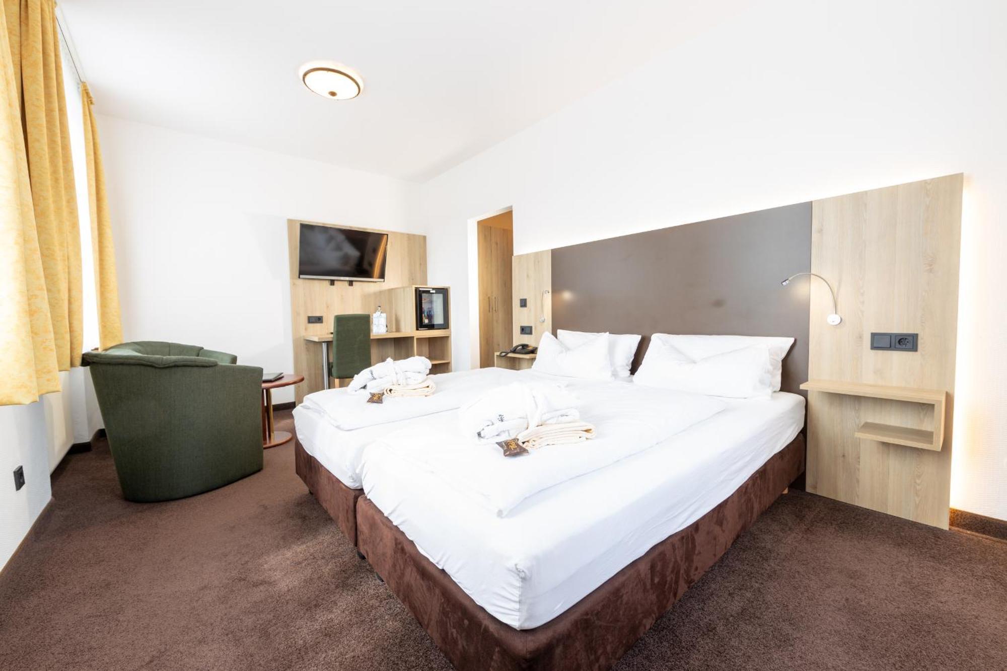 Sonnenhotel Hoher Hahn Schwarzenberg  Ngoại thất bức ảnh